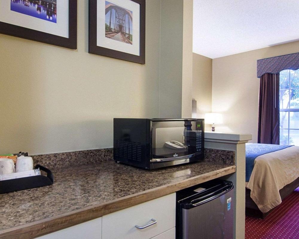 Quality Inn & Suites Little Rock West